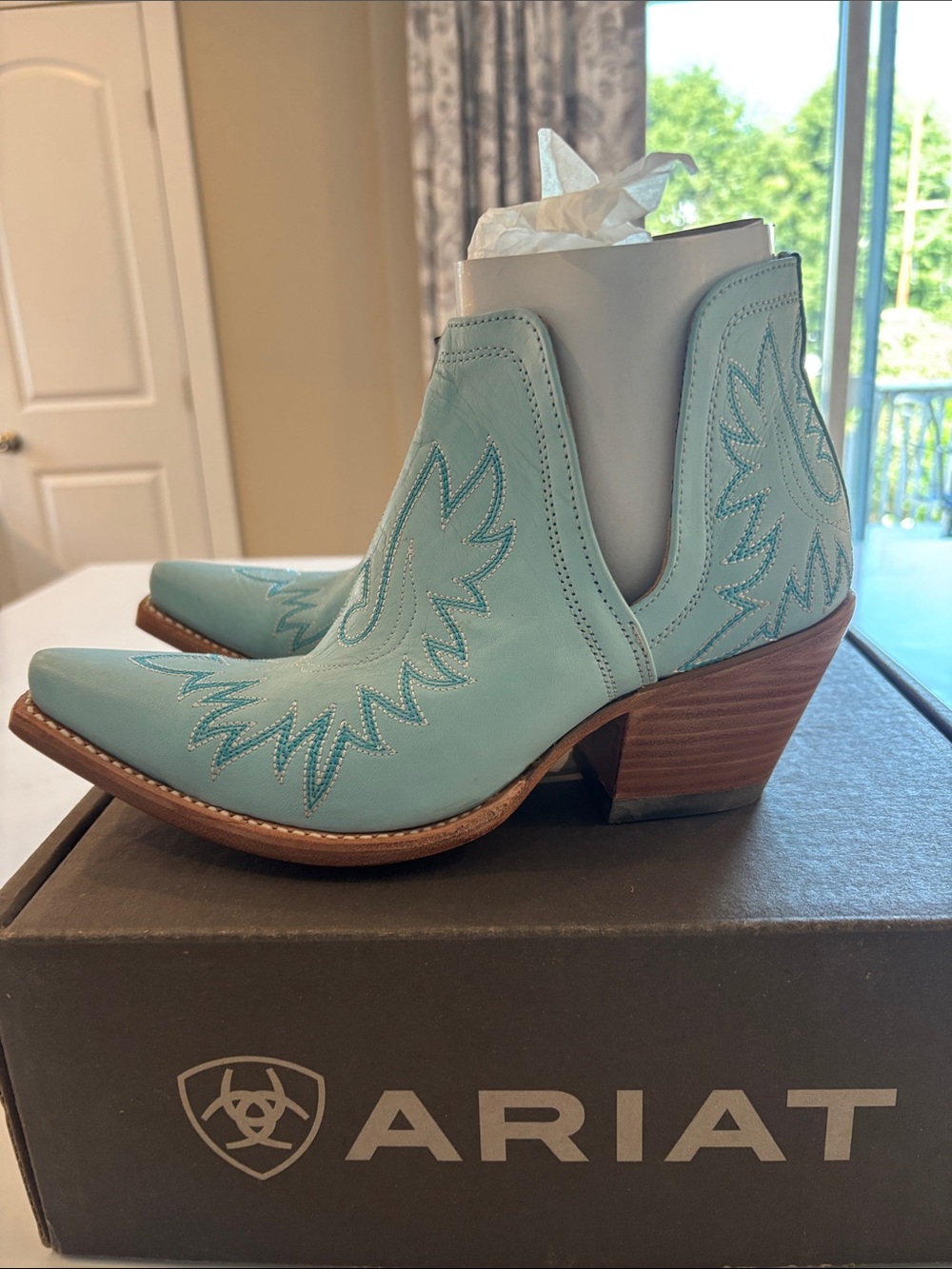 Ariat Women's Dixon Ankle Boots in Tiffany Blue - Picture 4 of 8